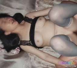  风韵犹存又端庄的母亲被我调教成羞涩易潮的淫母了